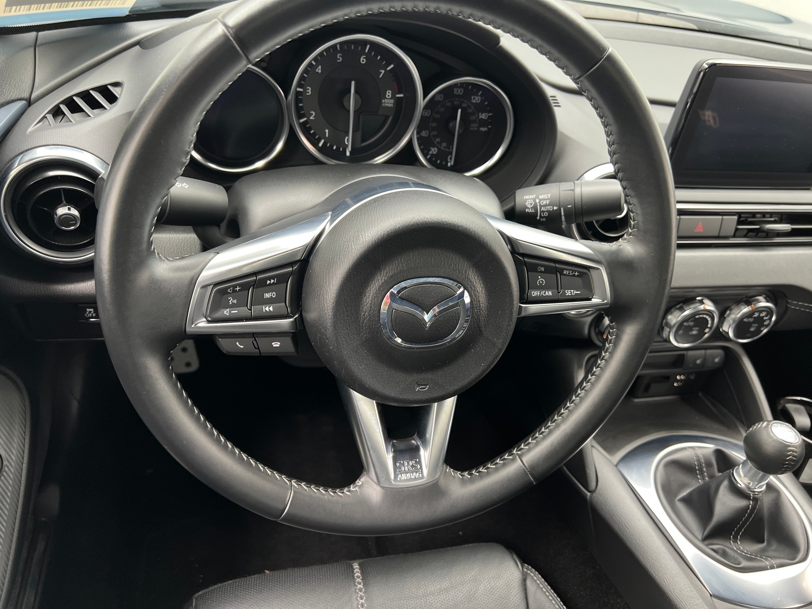 Thumbnail: 2021 Mazda MX-5 Miata - 4