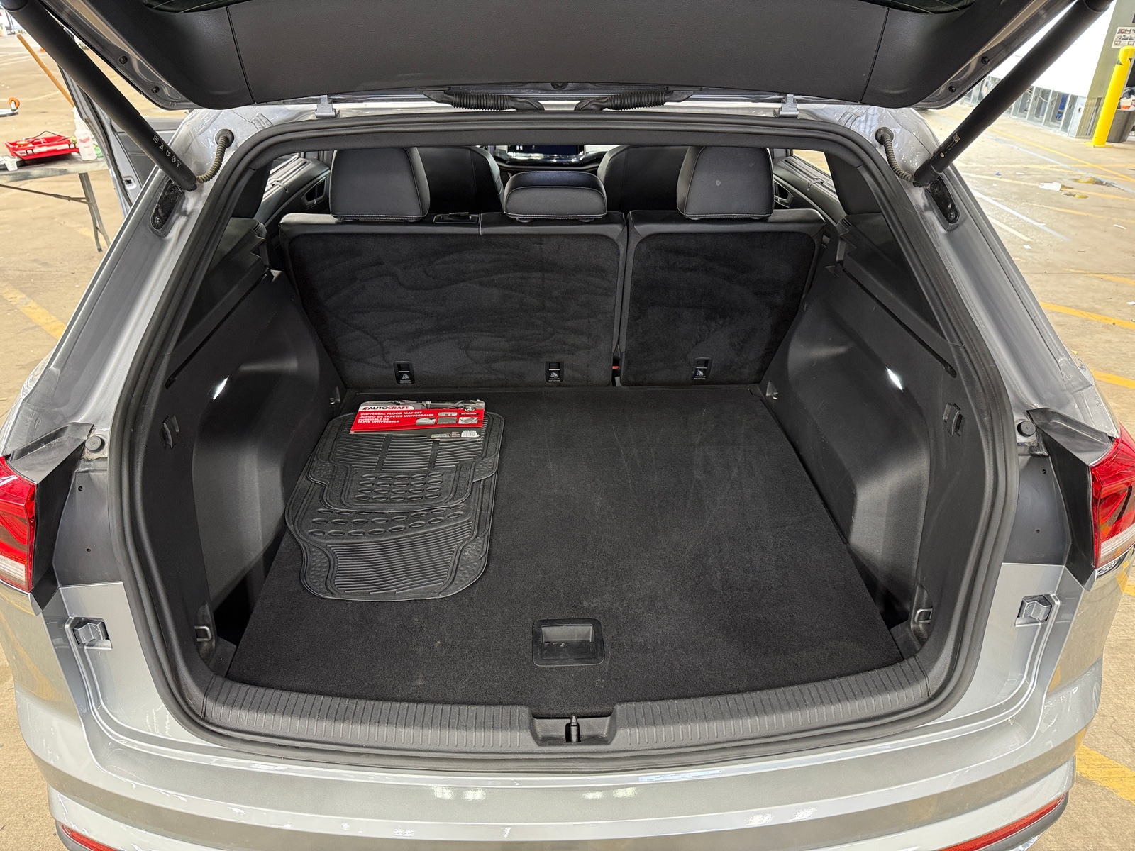 Thumbnail: 2025 Volkswagen Atlas - 6