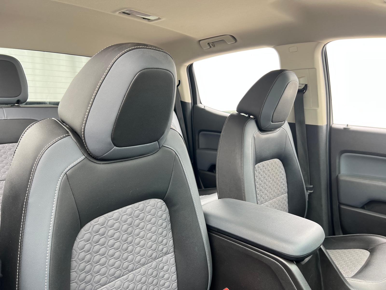 Thumbnail: 2015 Chevrolet Colorado - 2