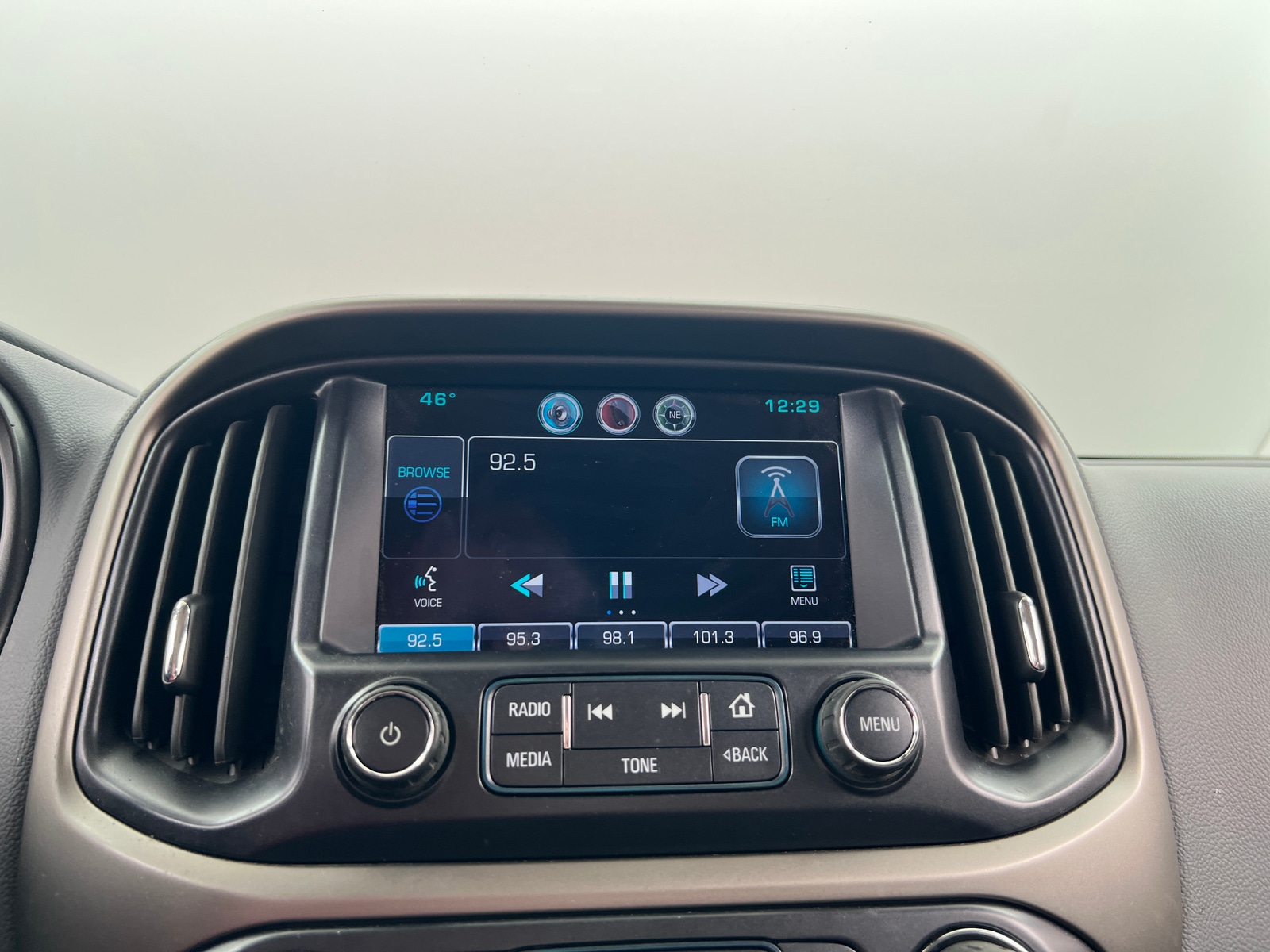 Thumbnail: 2015 Chevrolet Colorado - 4