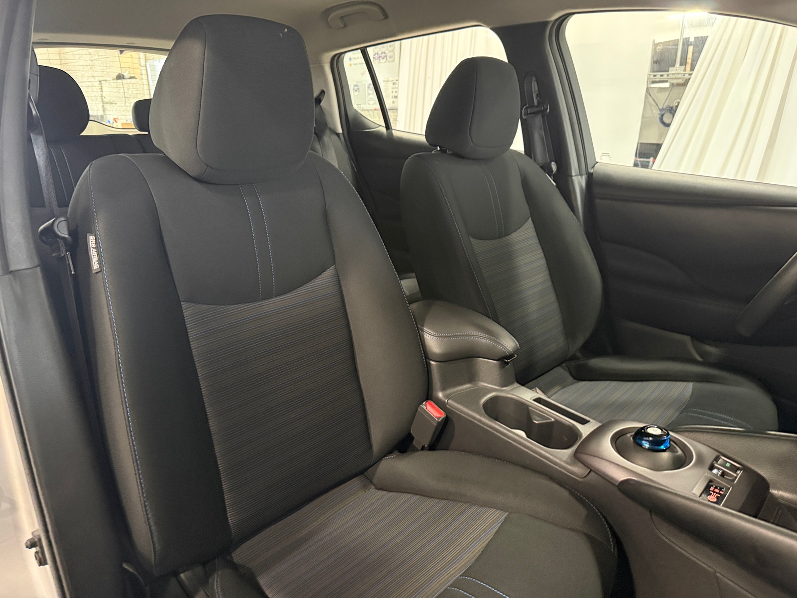 Thumbnail: 2022 Nissan Leaf - 2