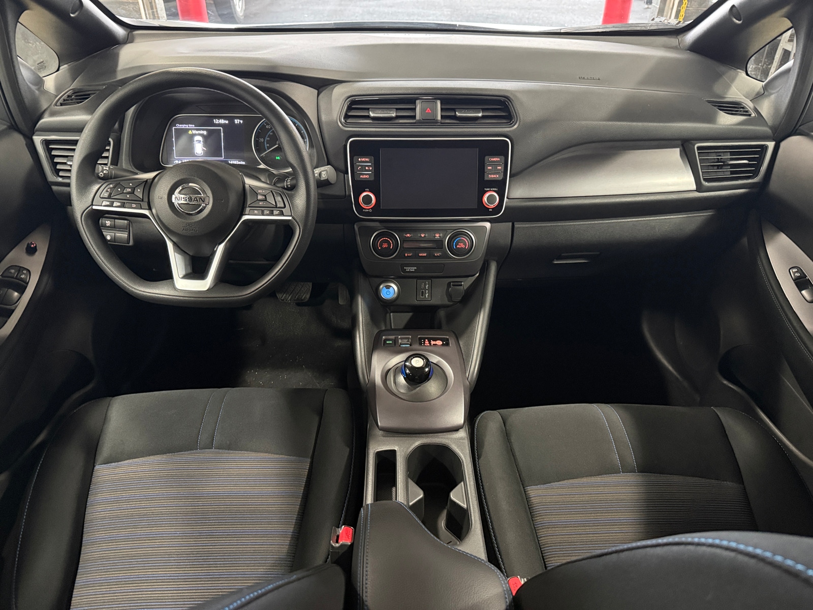 Thumbnail: 2022 Nissan Leaf - 3