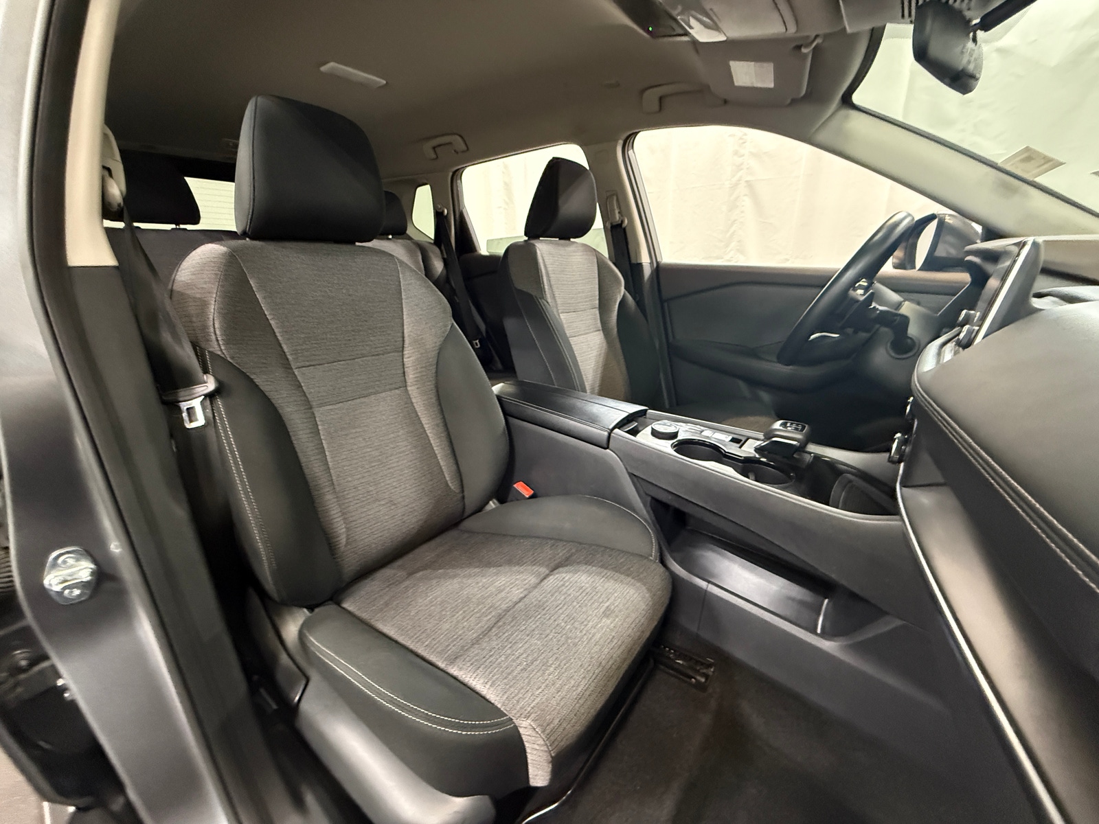 Thumbnail: 2023 Nissan Rogue - 2