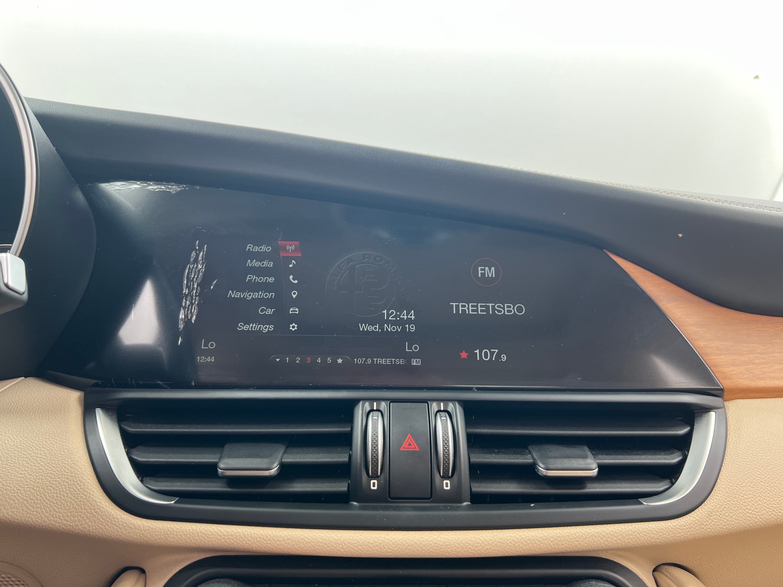 Thumbnail: 2017 Alfa Romeo Giulia - 3