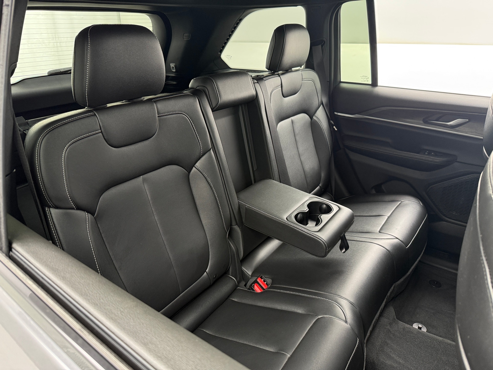 Thumbnail: 2024 Jeep Grand Cherokee - 5