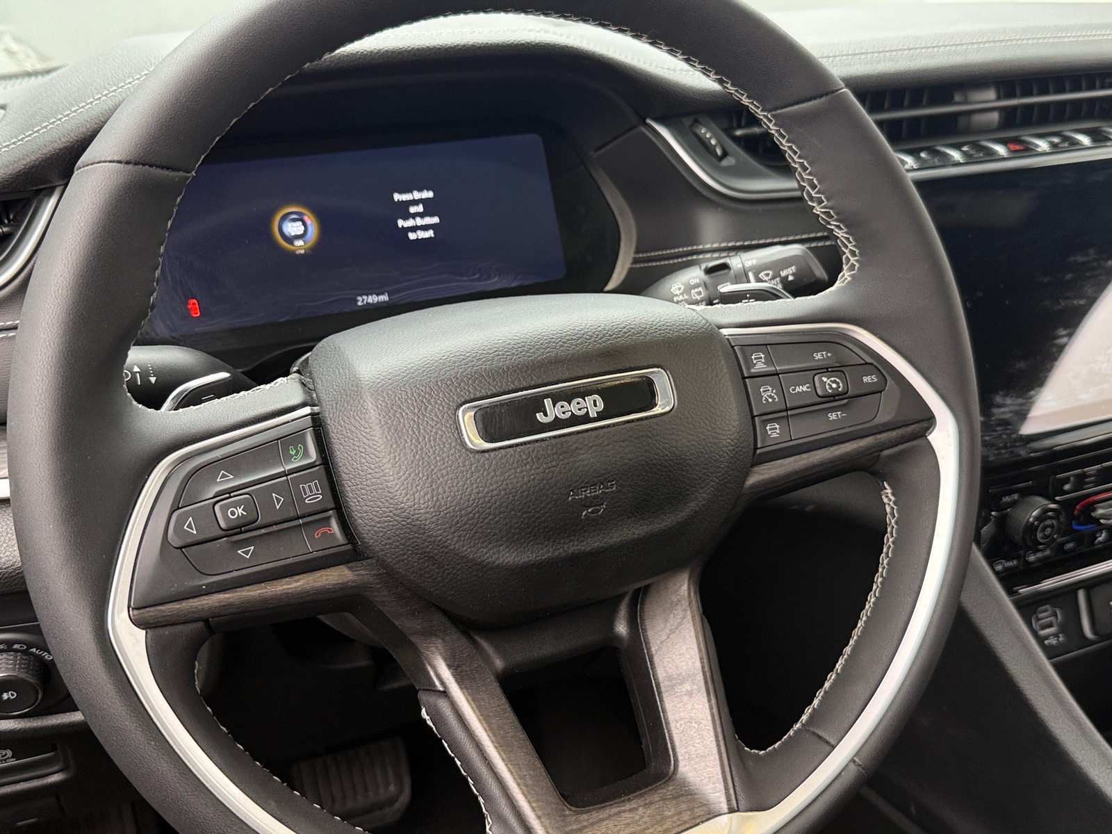 Thumbnail: 2024 Jeep Grand Cherokee - 4