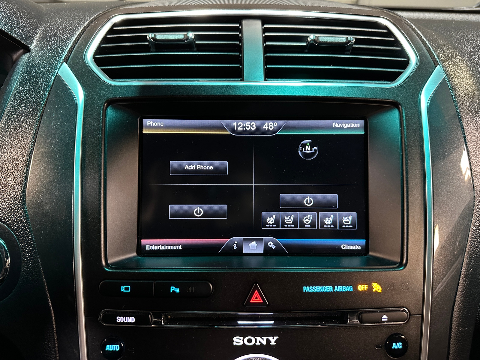 Thumbnail: 2016 Ford Explorer - 3