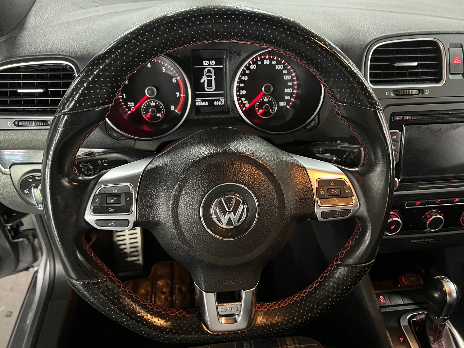 Thumbnail: 2011 Volkswagen Golf - 5