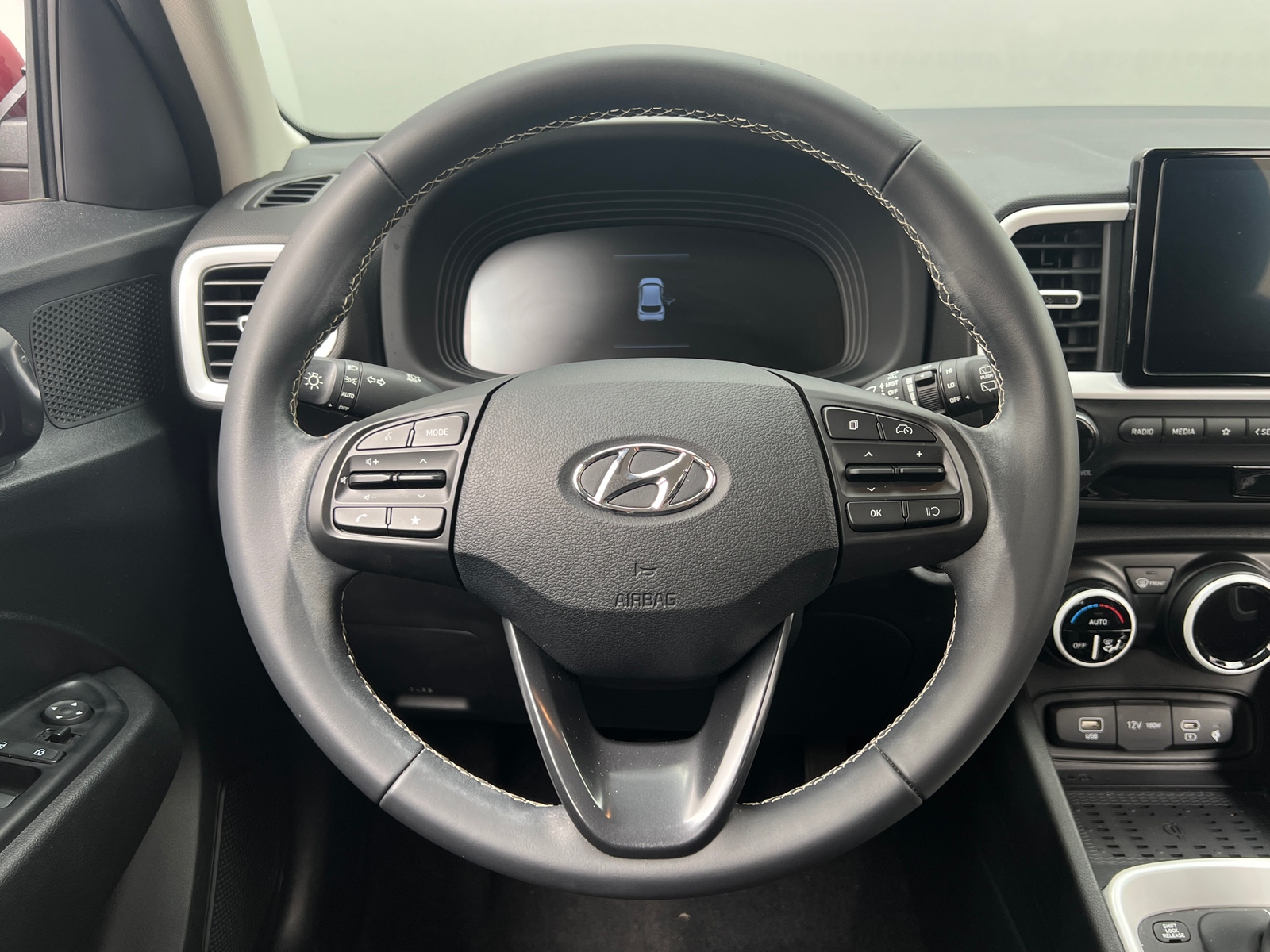 Thumbnail: 2024 Hyundai Venue - 5