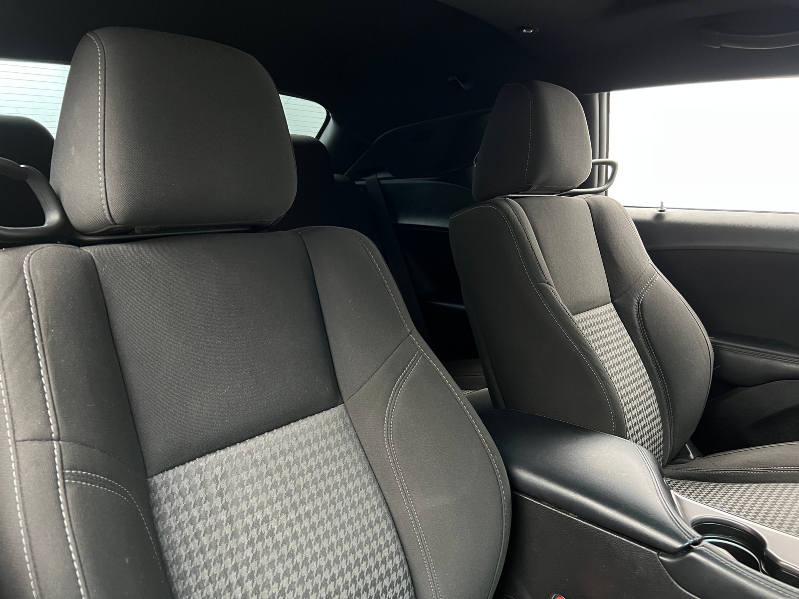 Thumbnail: 2022 Dodge Challenger - 2