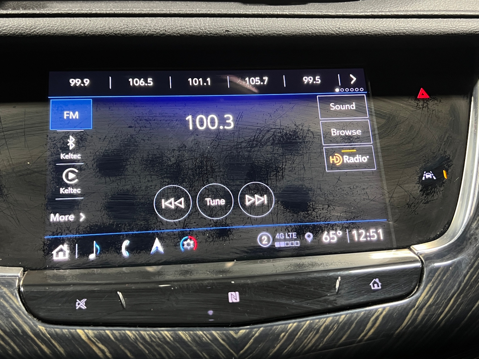 Thumbnail: 2021 Cadillac XT6 - 3