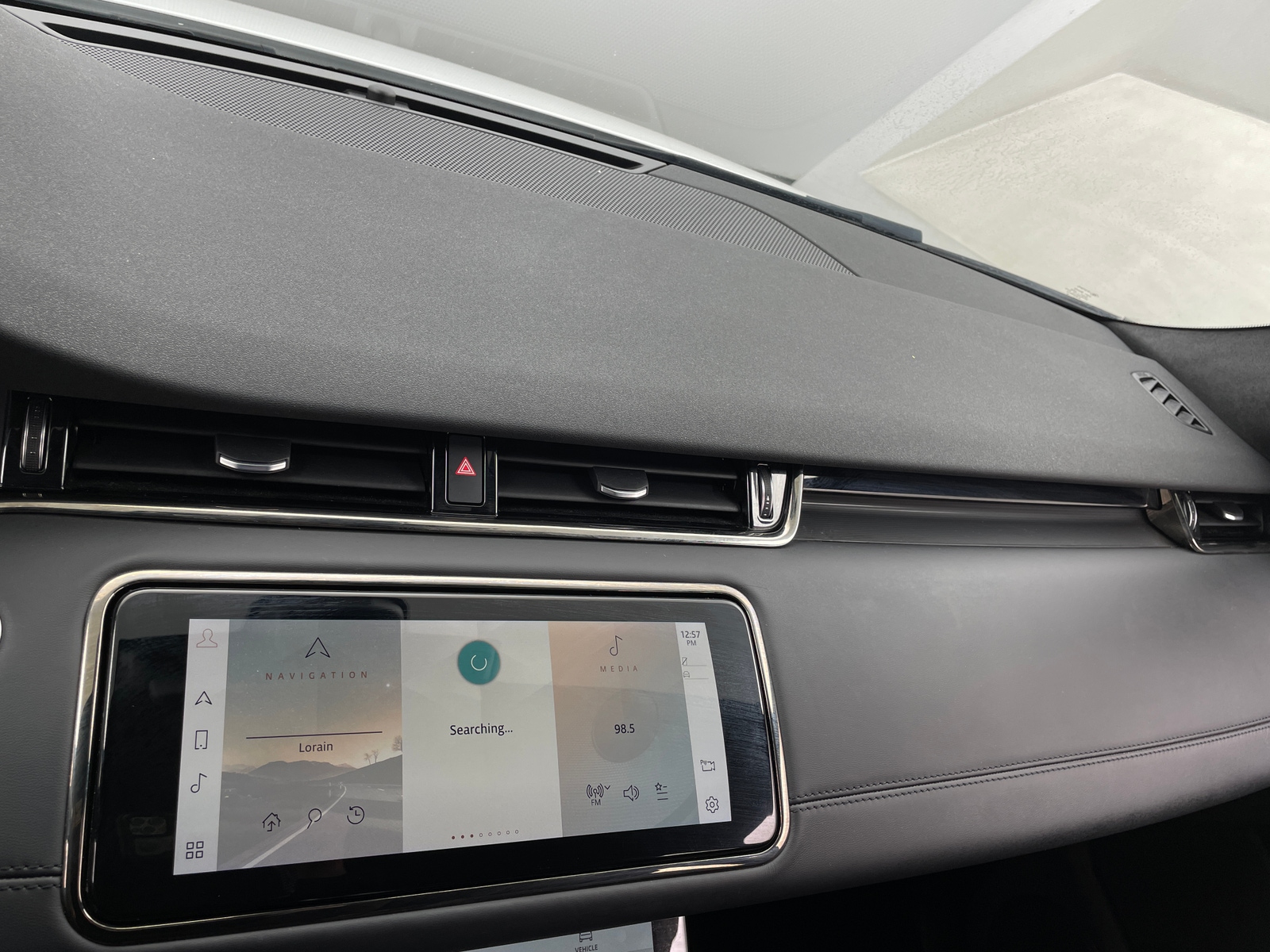 Thumbnail: 2023 Land Rover Range Rover Evoque - 3