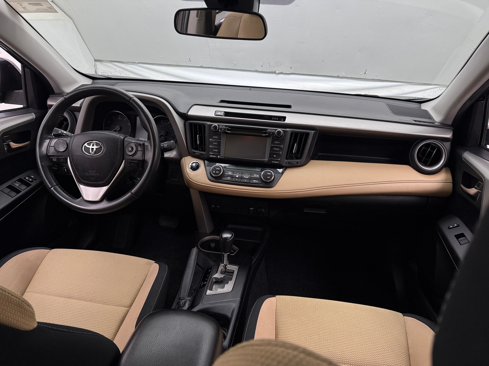 Thumbnail: 2018 Toyota RAV4 - 3