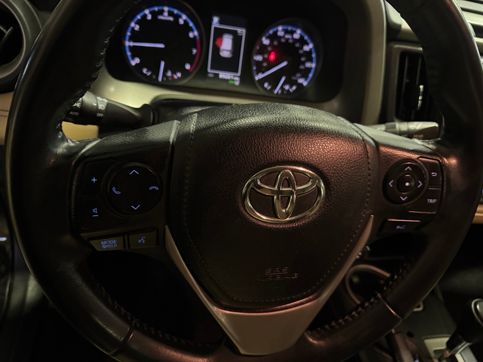 Thumbnail: 2018 Toyota RAV4 - 5