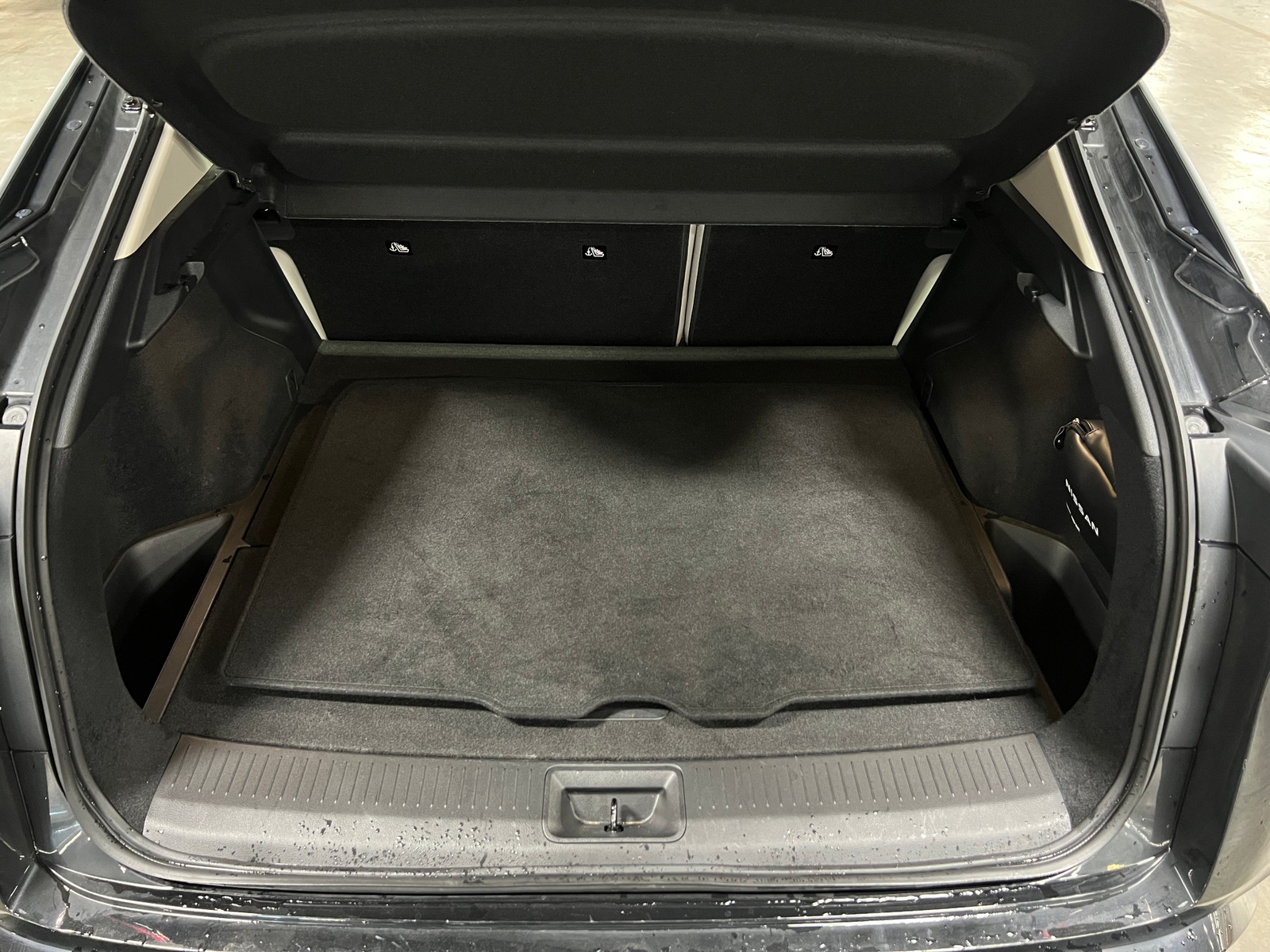 Thumbnail: 2023 Nissan Ariya - 6