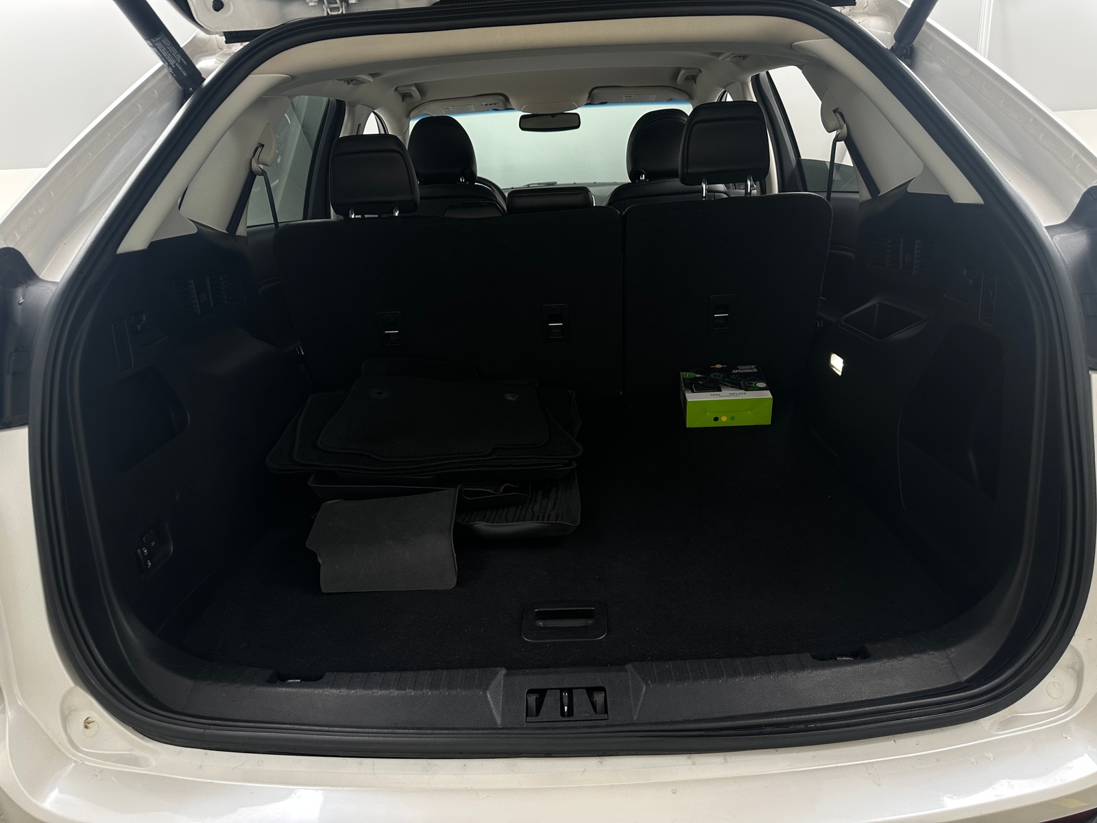 Thumbnail: 2017 Ford Edge - 6