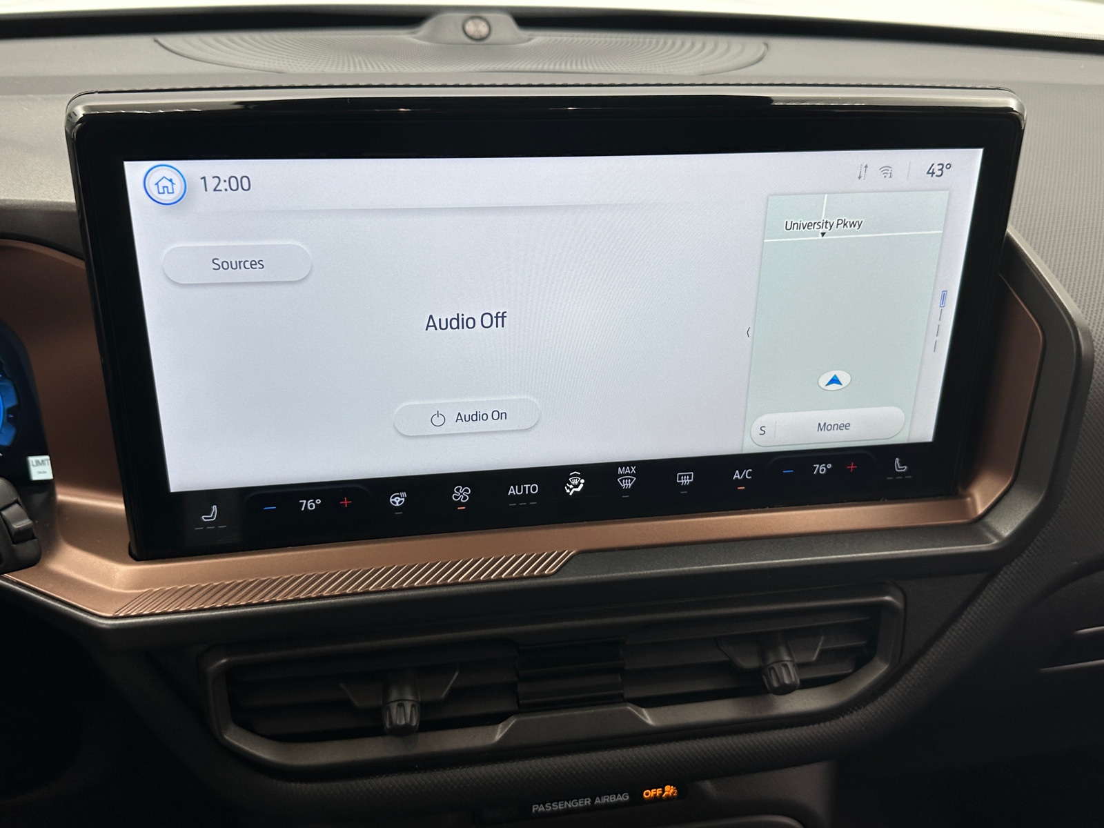 Thumbnail: 2025 Ford Bronco Sport - 3