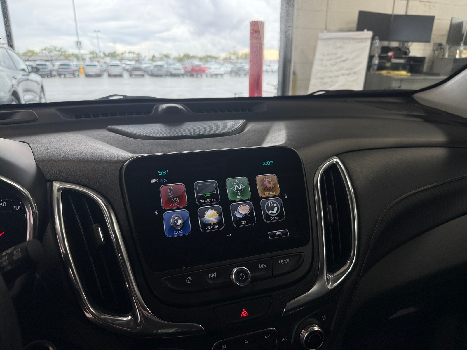 Thumbnail: 2018 Chevrolet Equinox - 3