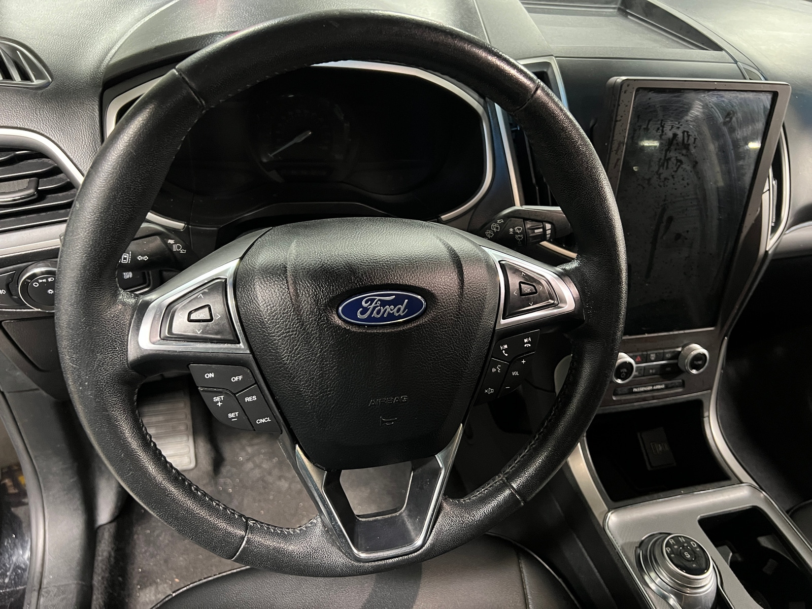 Thumbnail: 2021 Ford Edge - 4