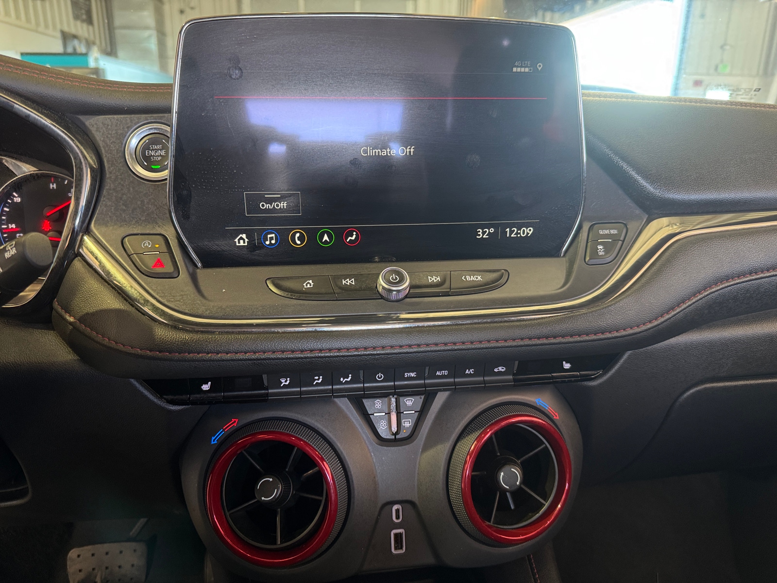 Thumbnail: 2025 Chevrolet Blazer - 3