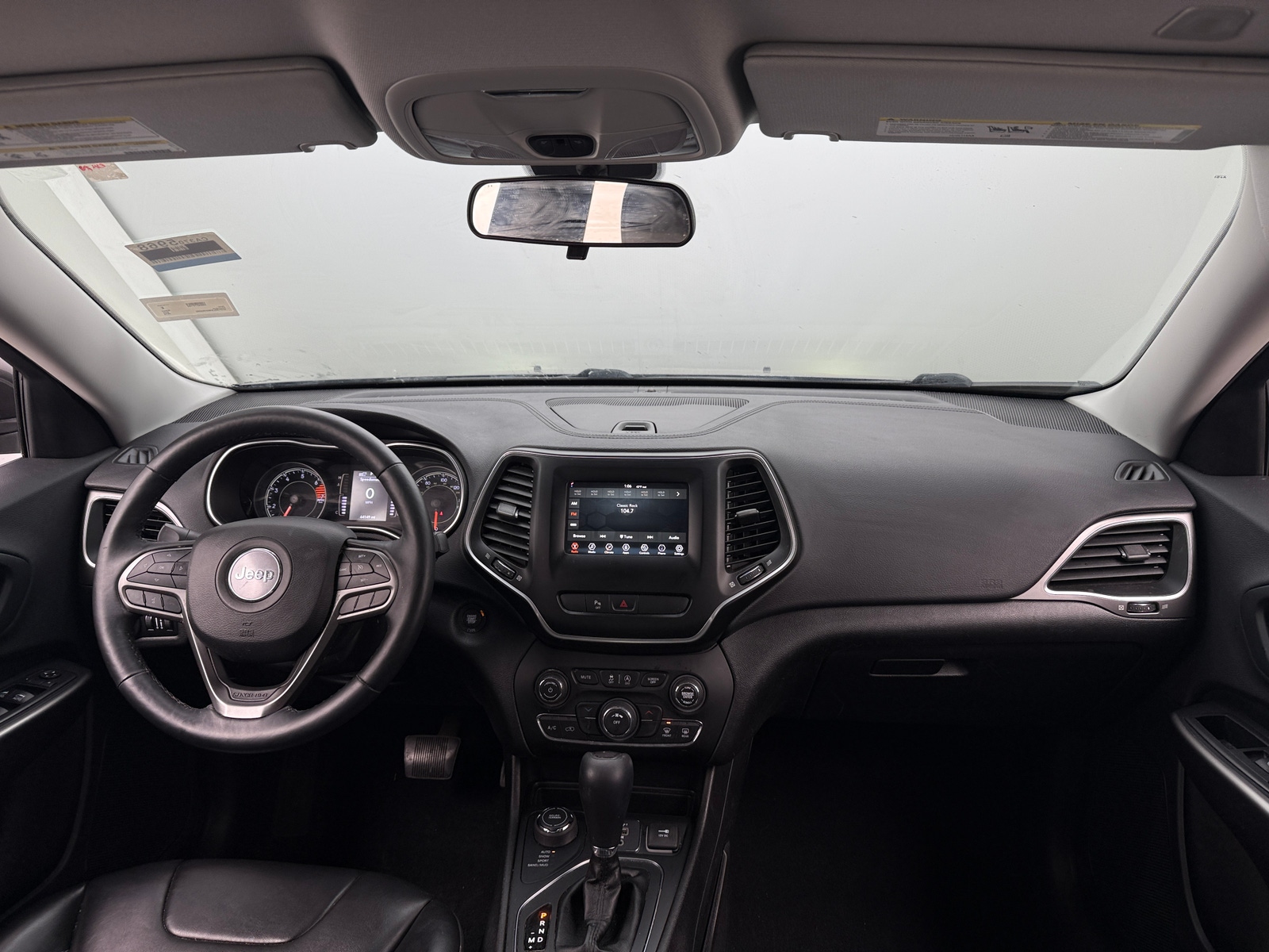 Thumbnail: 2019 Jeep Cherokee - 3