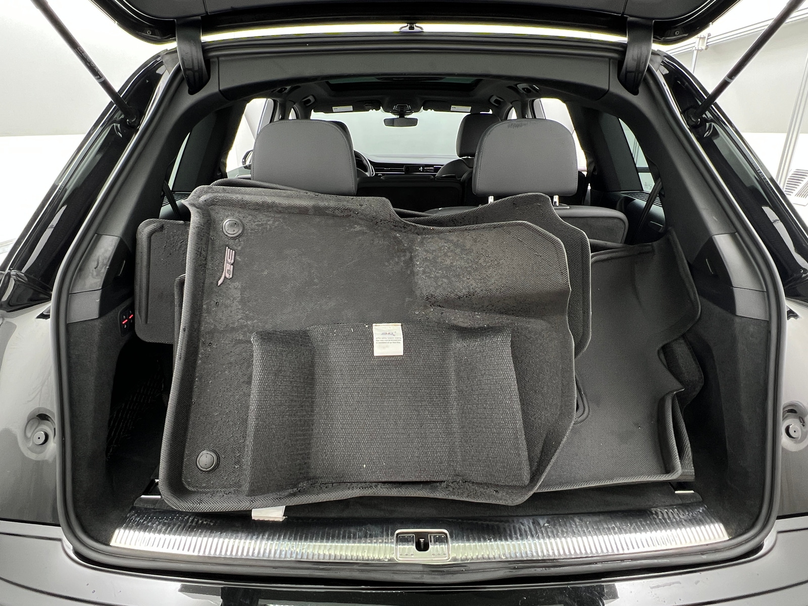 Thumbnail: 2022 Audi Q7 - 6