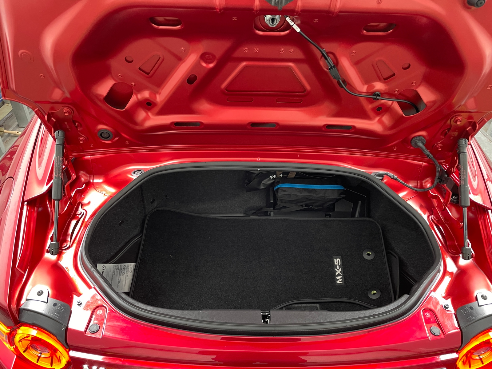 Thumbnail: 2024 Mazda MX-5 Miata - 5