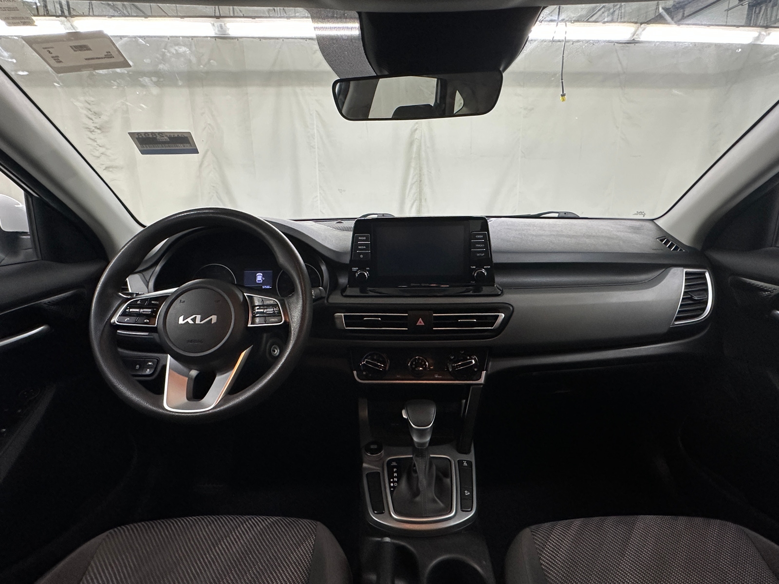 Thumbnail: 2022 Kia Seltos - 3