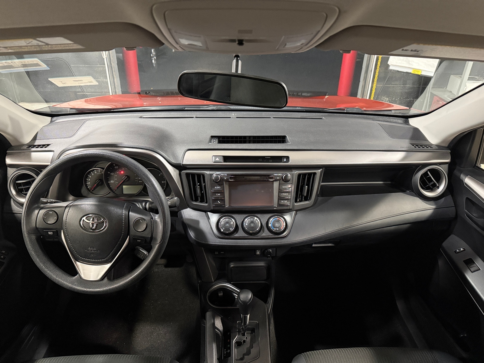 Thumbnail: 2016 Toyota RAV4 - 3