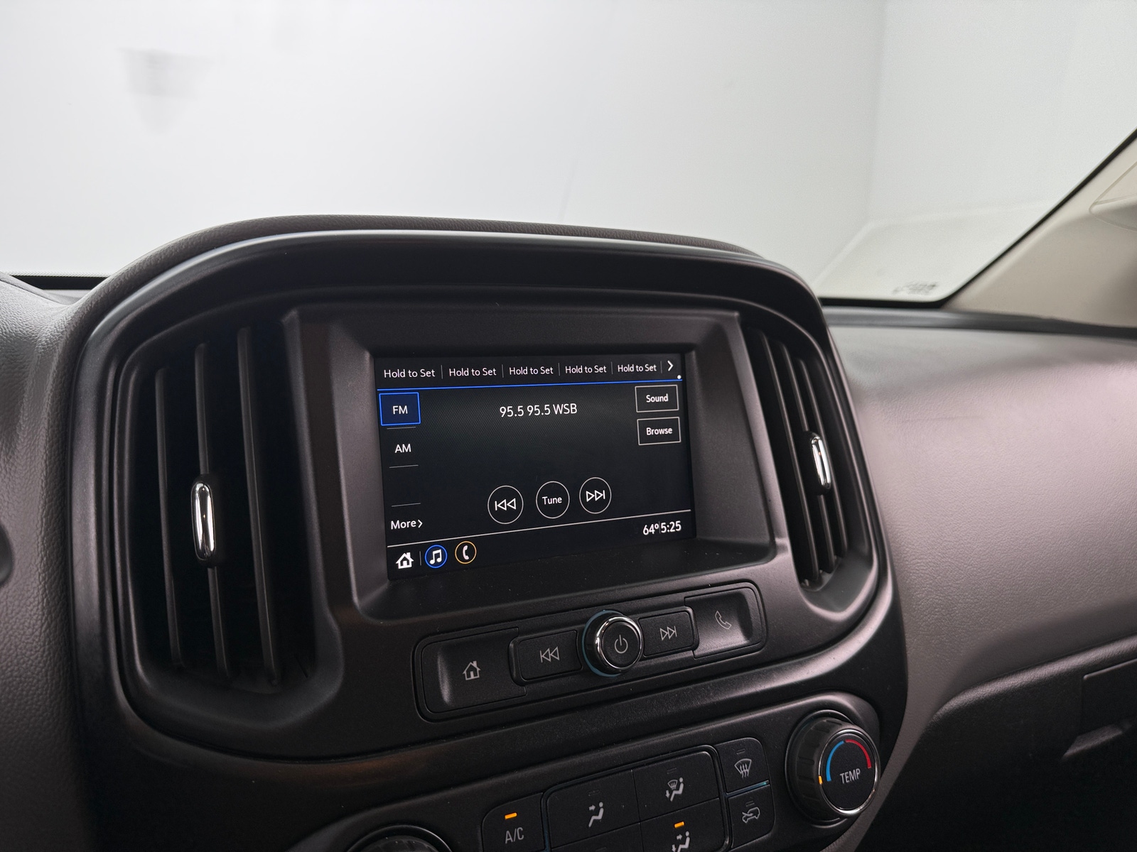 Thumbnail: 2020 Chevrolet Colorado - 4