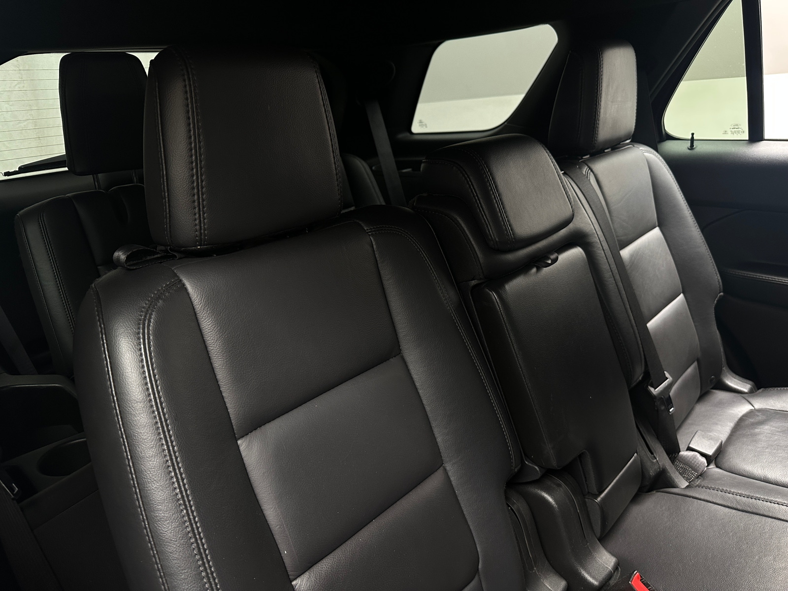 Thumbnail: 2015 Ford Explorer - 5