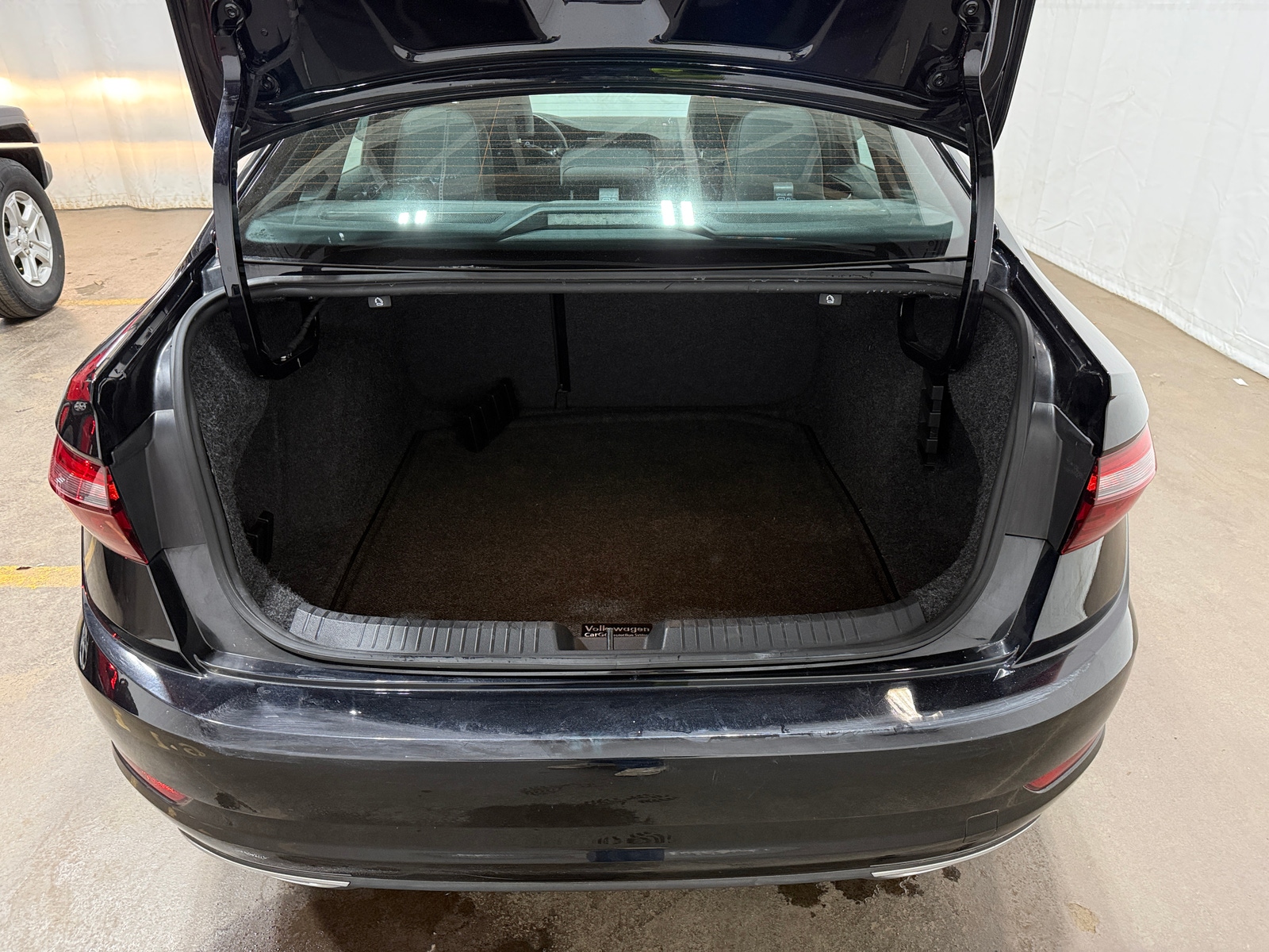 Thumbnail: 2020 Volkswagen Jetta - 6