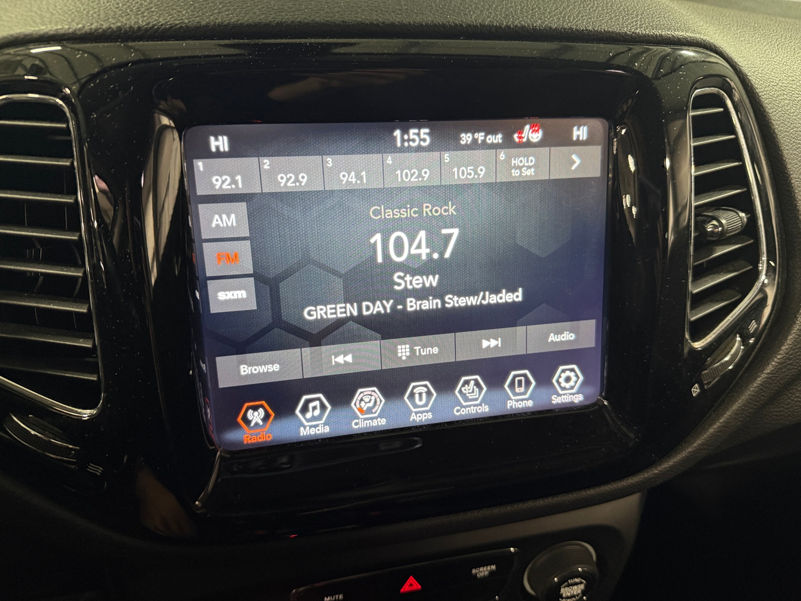 Thumbnail: 2020 Jeep Compass - 3