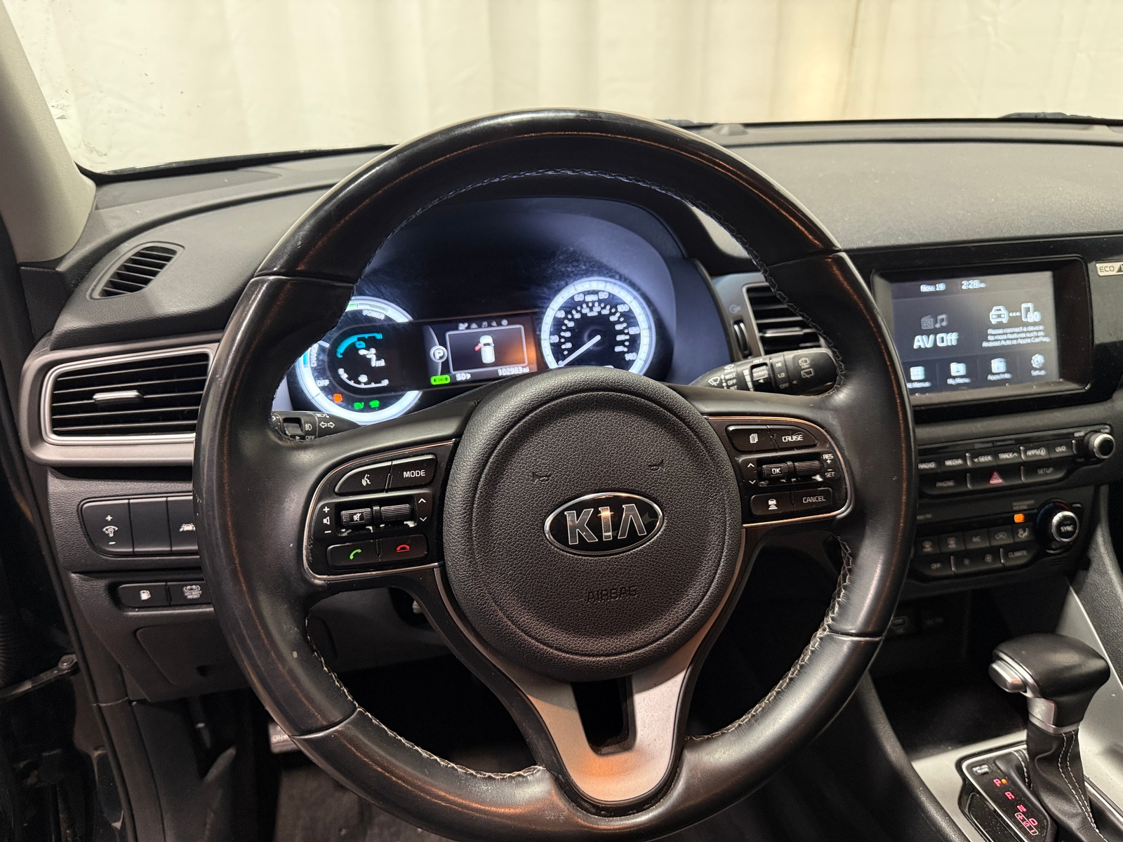 Thumbnail: 2017 Kia Niro - 5