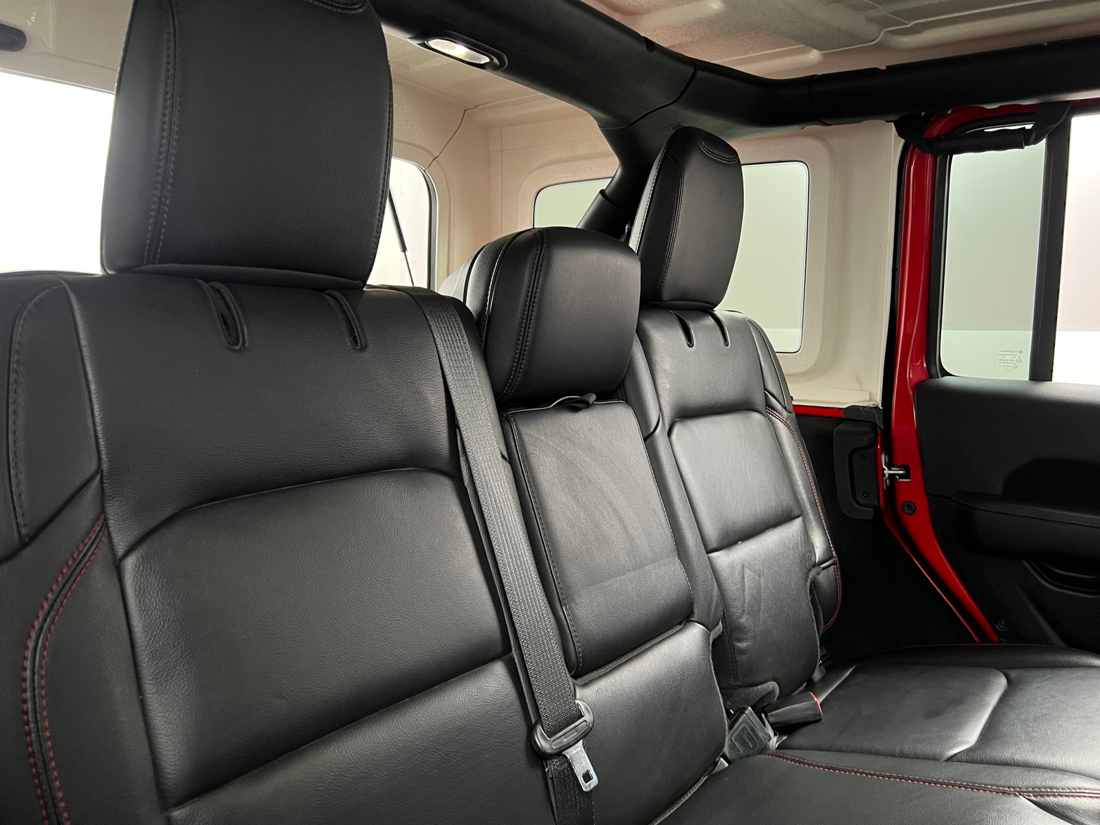 Thumbnail: 2022 Jeep Wrangler - 5