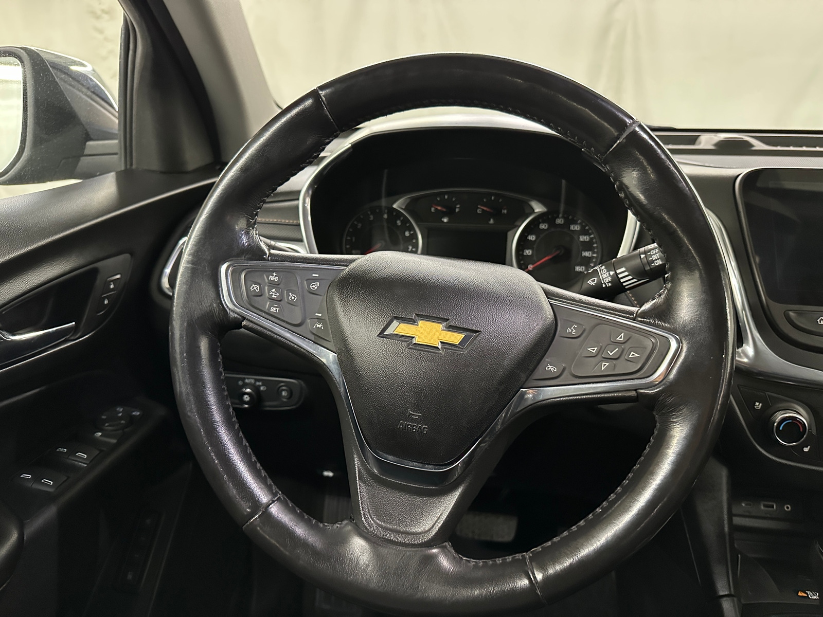 Thumbnail: 2019 Chevrolet Equinox - 4