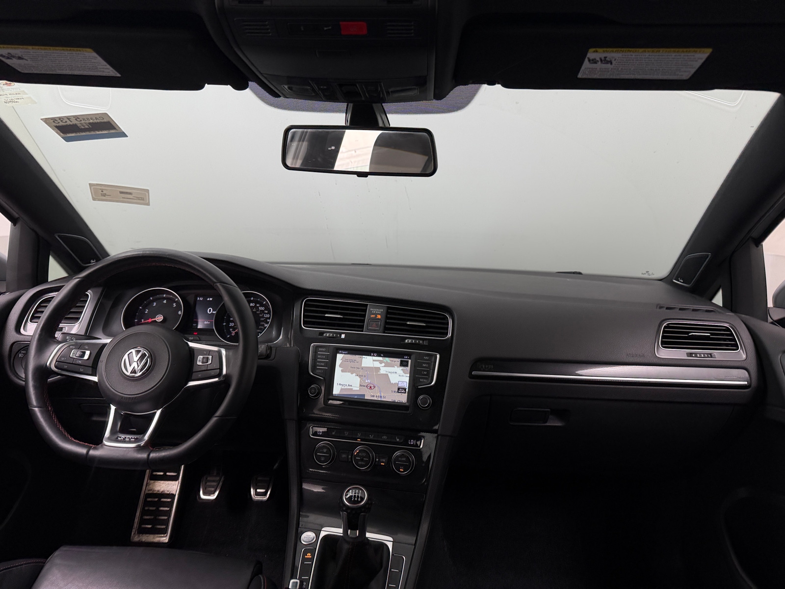 Thumbnail: 2017 Volkswagen Golf - 3