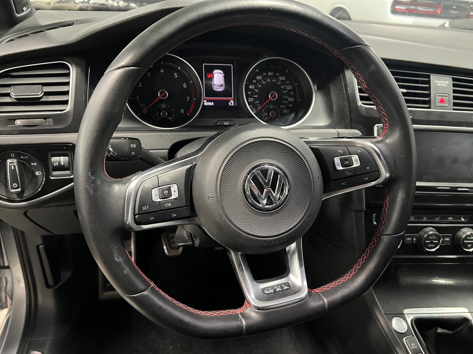 Thumbnail: 2017 Volkswagen Golf - 5