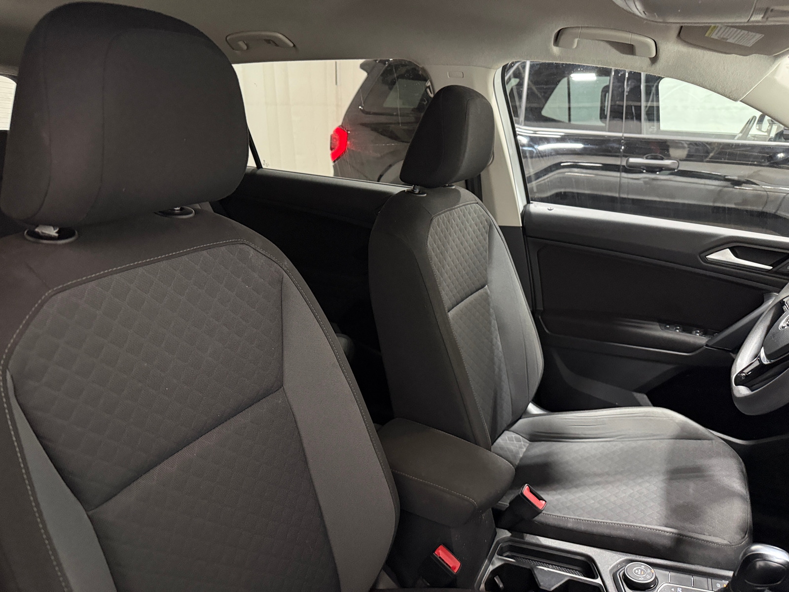 Thumbnail: 2019 Volkswagen Tiguan - 2