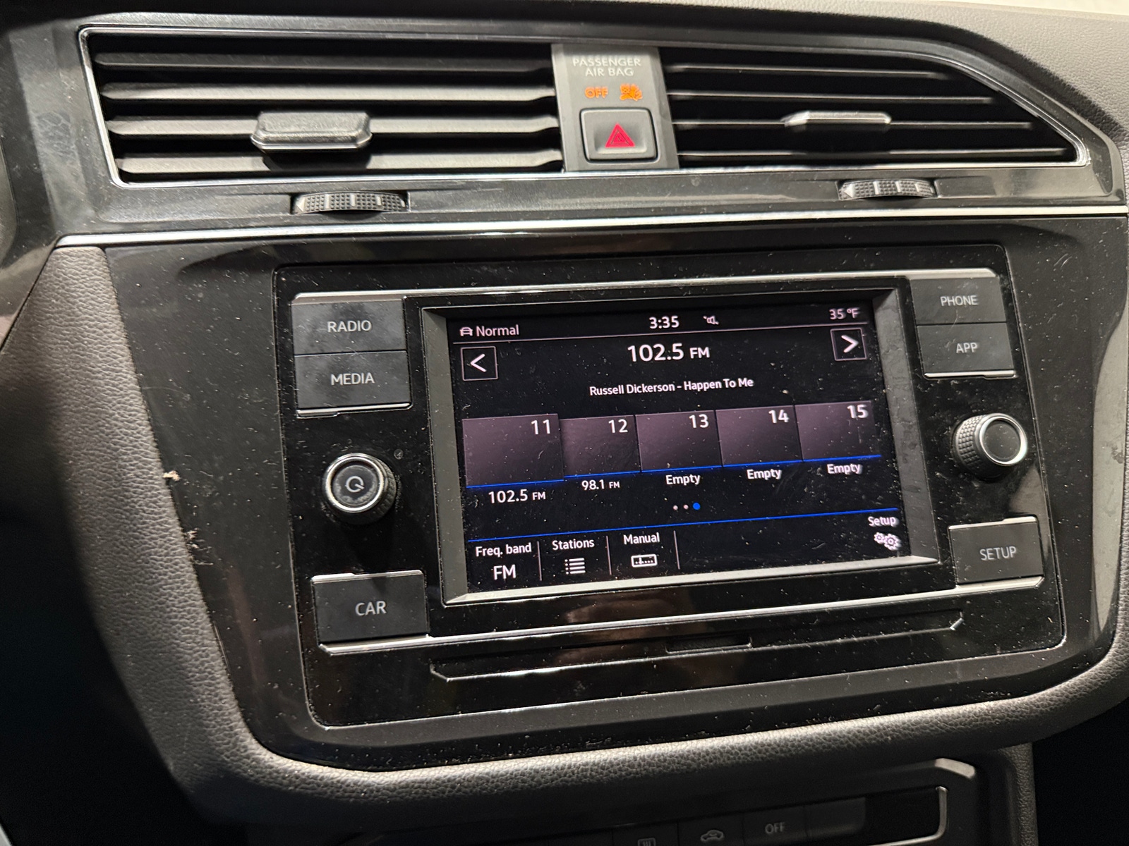 Thumbnail: 2019 Volkswagen Tiguan - 4