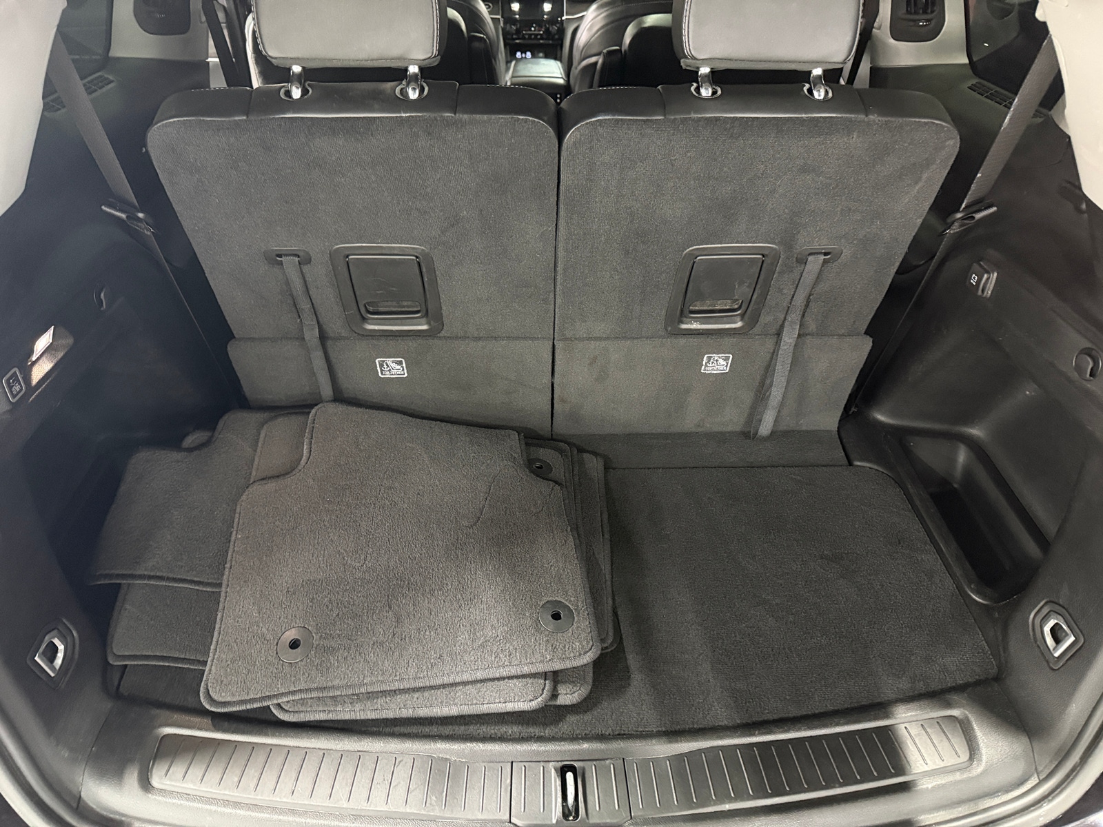 Thumbnail: 2023 Jeep Grand Cherokee L - 6