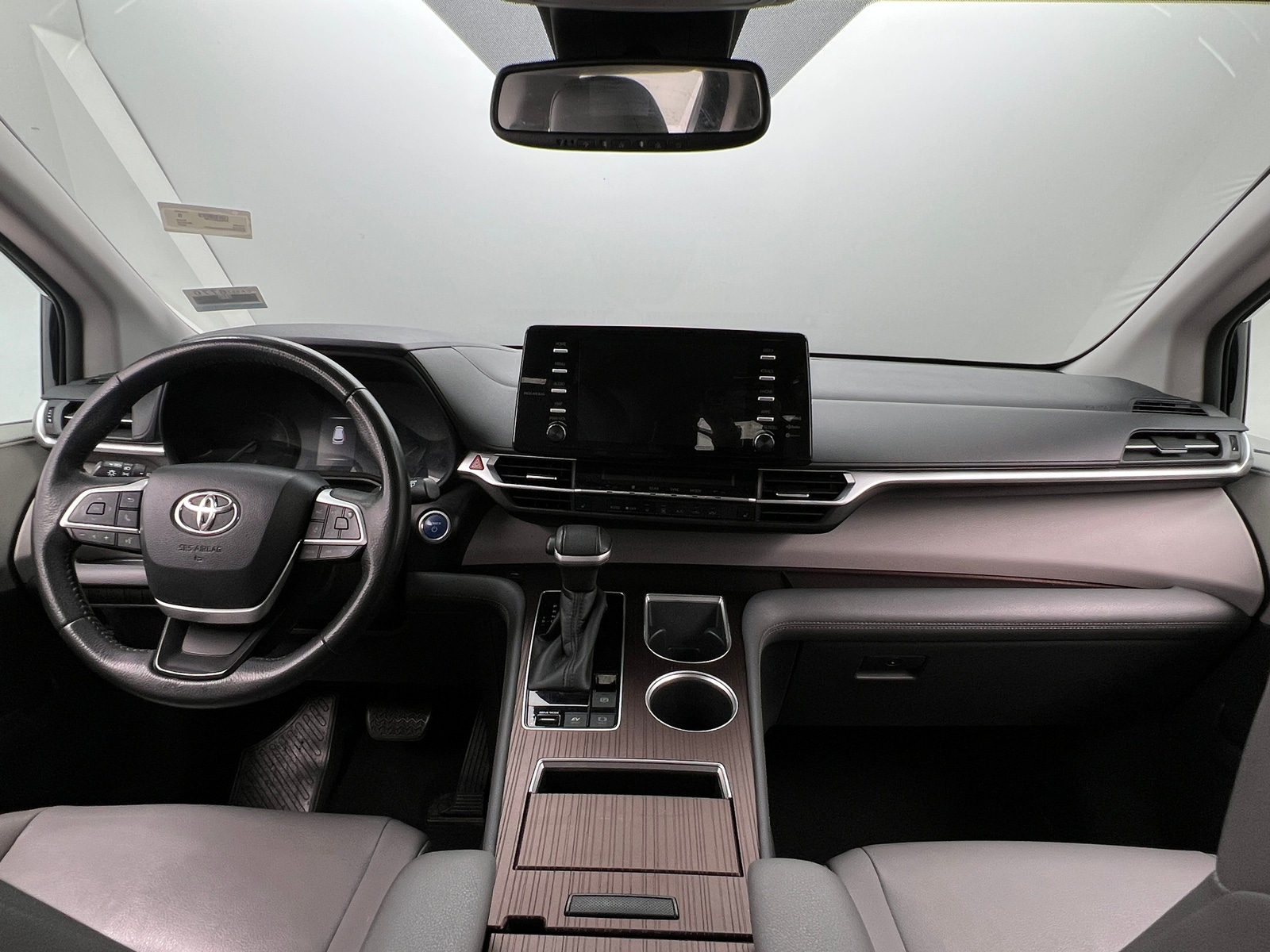 Thumbnail: 2021 Toyota Sienna - 2