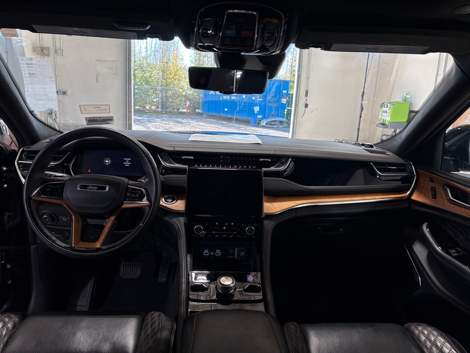 Thumbnail: 2023 Jeep Grand Cherokee L - 2