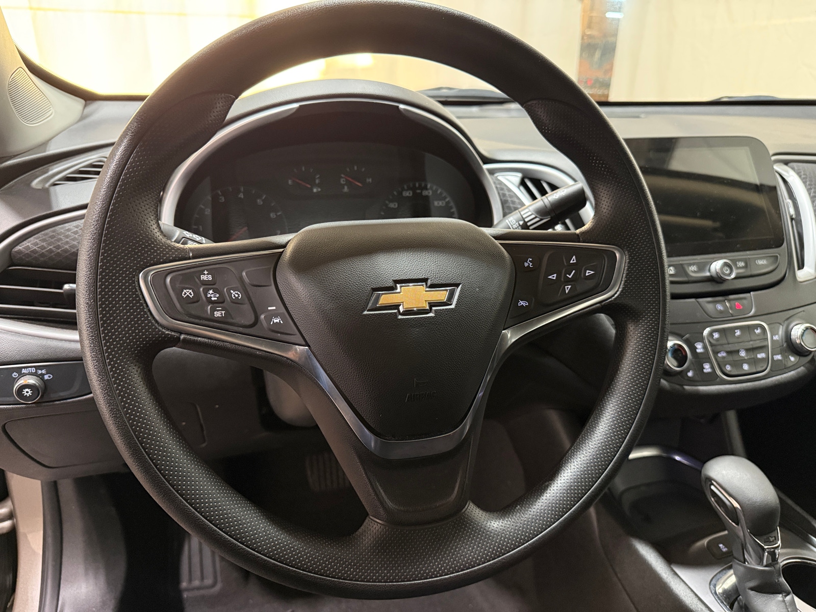 Thumbnail: 2024 Chevrolet Malibu - 5