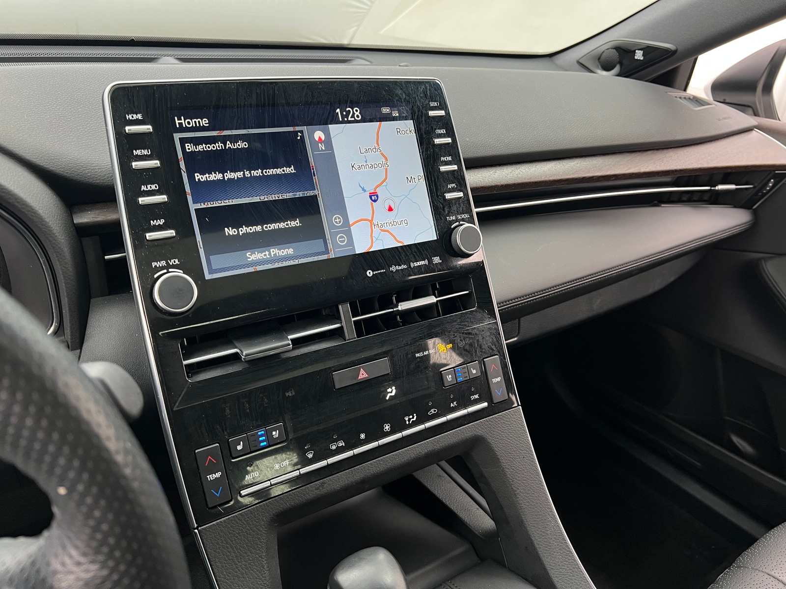 Thumbnail: 2021 Toyota Avalon - 3