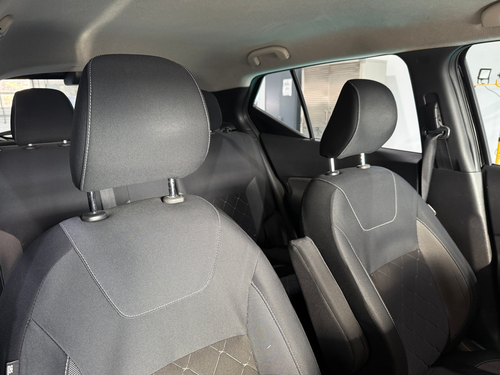 Thumbnail: 2018 Nissan Kicks - 2