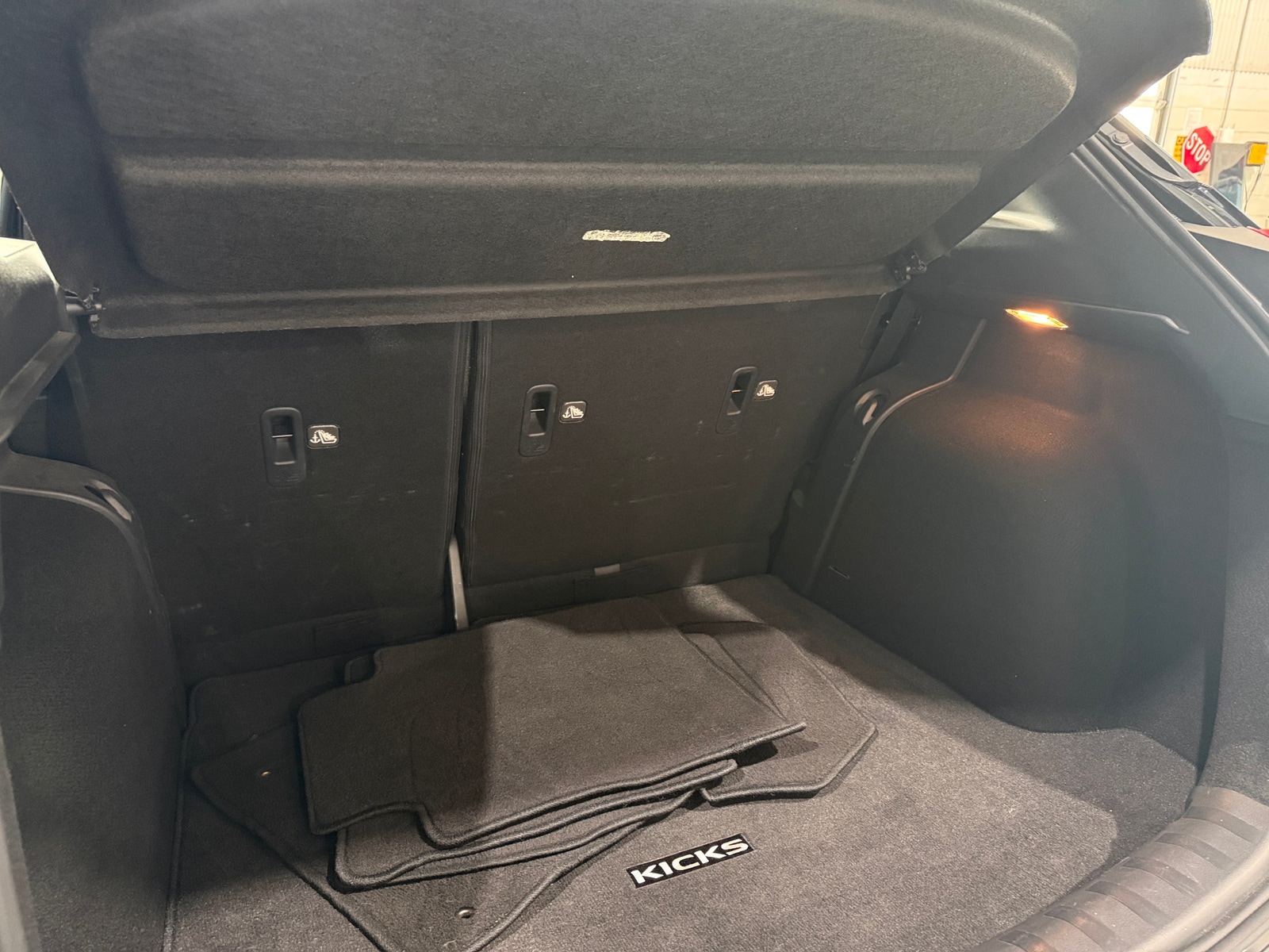 Thumbnail: 2018 Nissan Kicks - 7