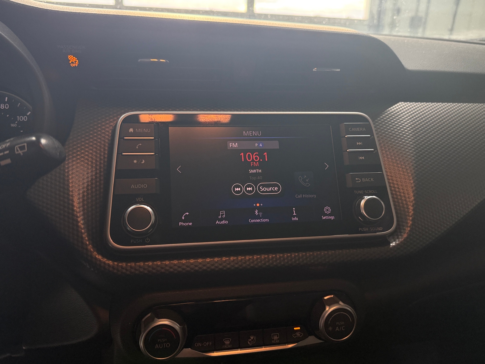 Thumbnail: 2018 Nissan Kicks - 4