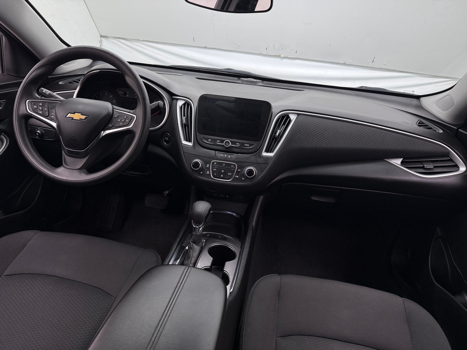 Thumbnail: 2024 Chevrolet Malibu - 3