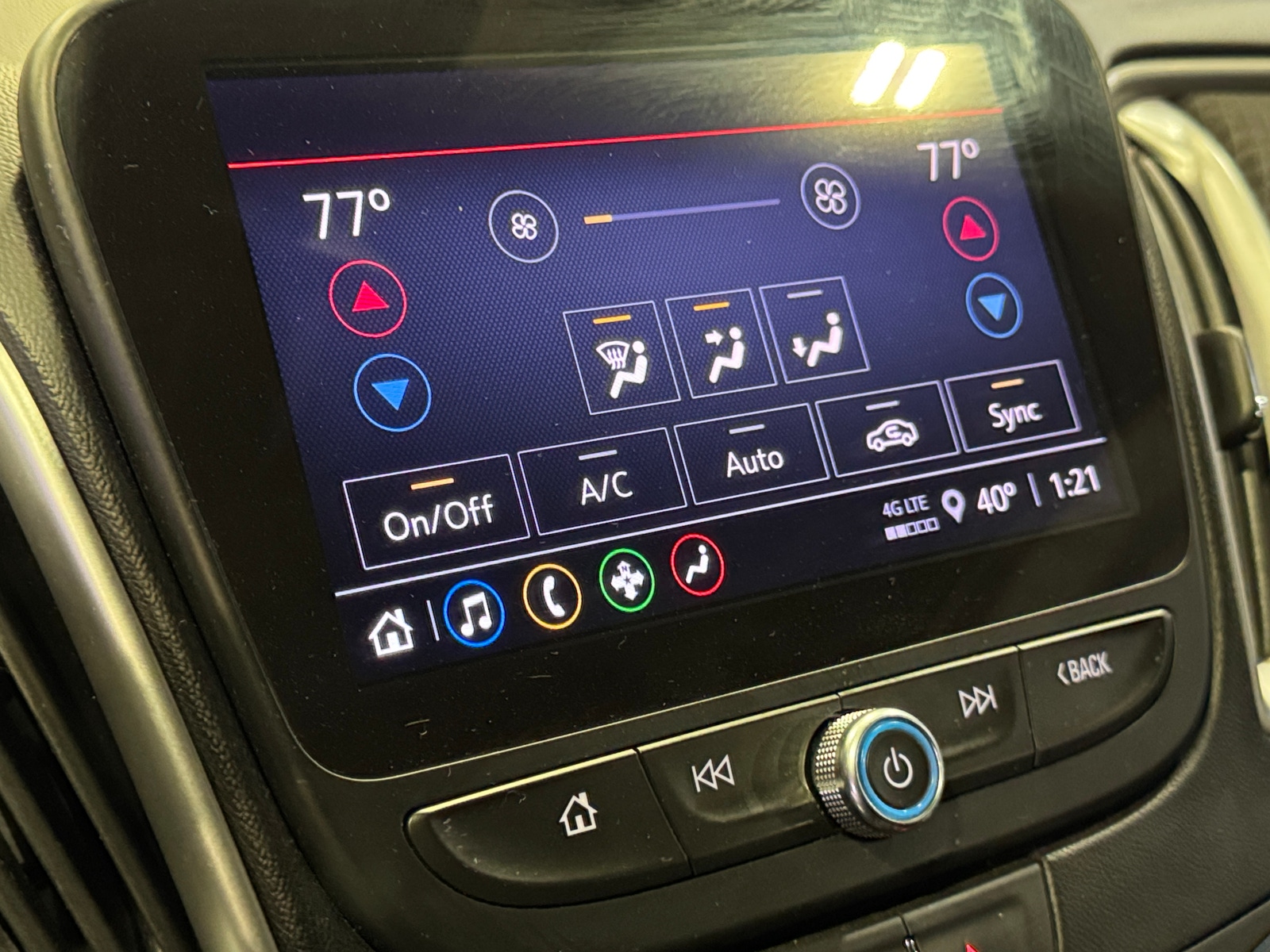 Thumbnail: 2024 Chevrolet Malibu - 4